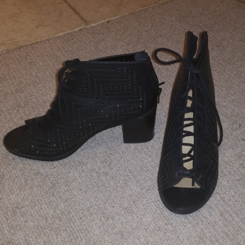 Open toe, lace up, cut out heels